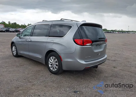 2018 Chrysler Pacifica Touring L from USA, damaged, VIN 2C4RC1BG0JR142225